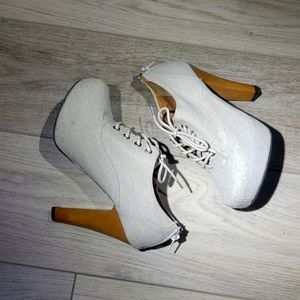 Charlotte Russe Khaki Linen size 7 Heels